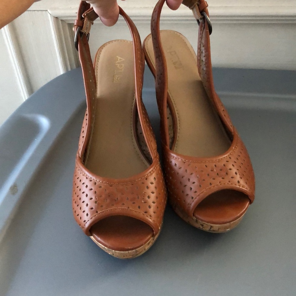 Wedges - Picture 2 of 3